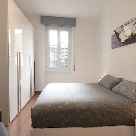 Bright New House Near Navigli District Apartment *
